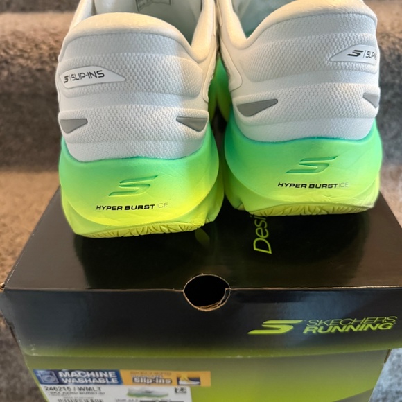 Men’s running shoes - Picture 5 of 6